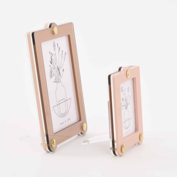 Harm & Elke: Fotokader: Desk small