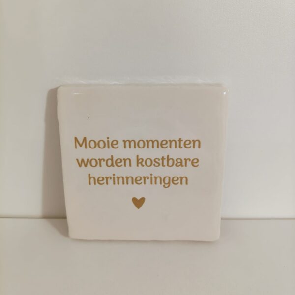 Keramieken tegeltje: 'Kostbare herinneringen' Crème/goud