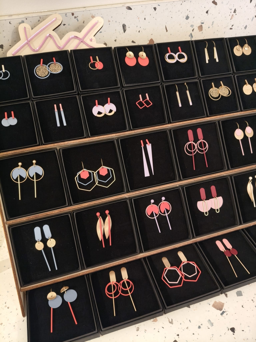 MBE: Stekers ovaal cirkel en staafje blauw/goud