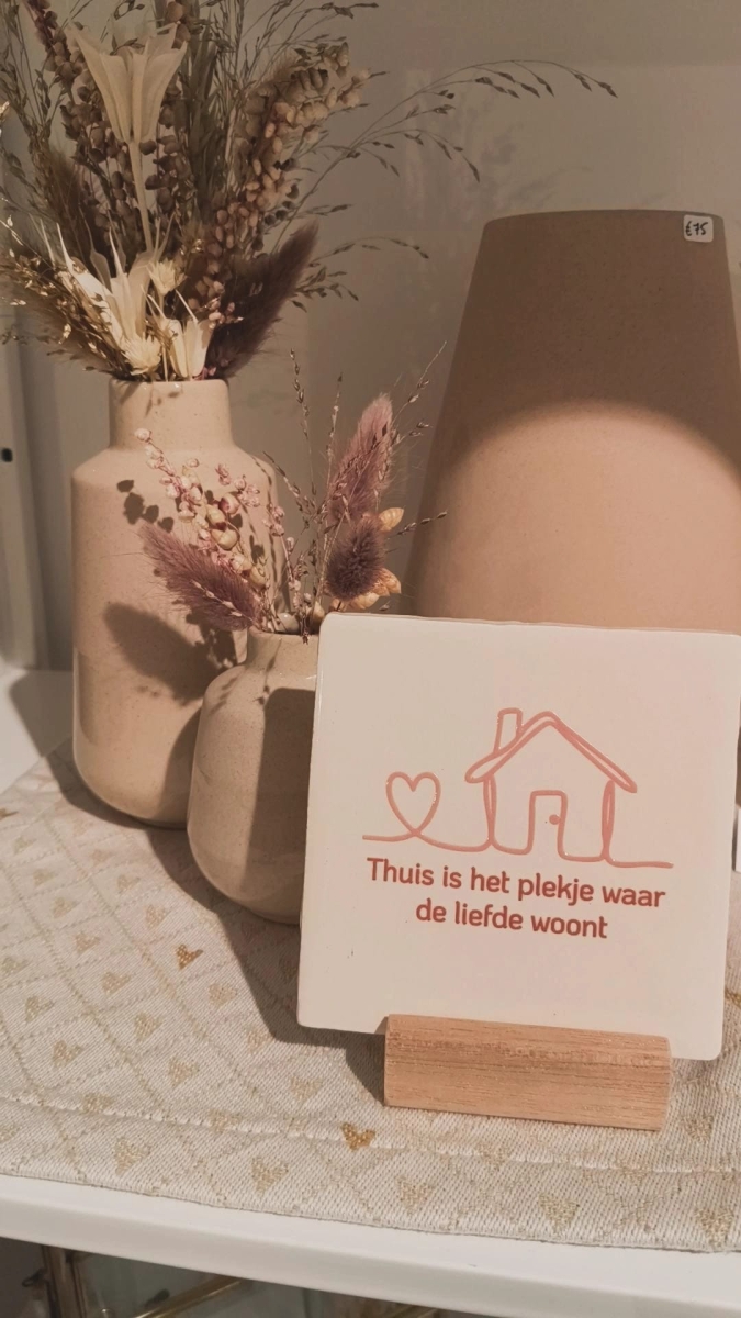 Keramieken tegeltje: 'Thuis waar de liefde woont' Crème/nude