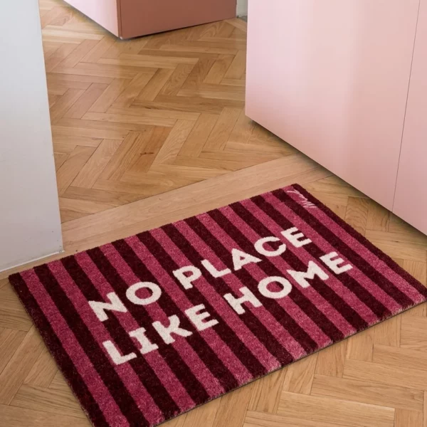 Mad About Mats: 'Lou': No place like home