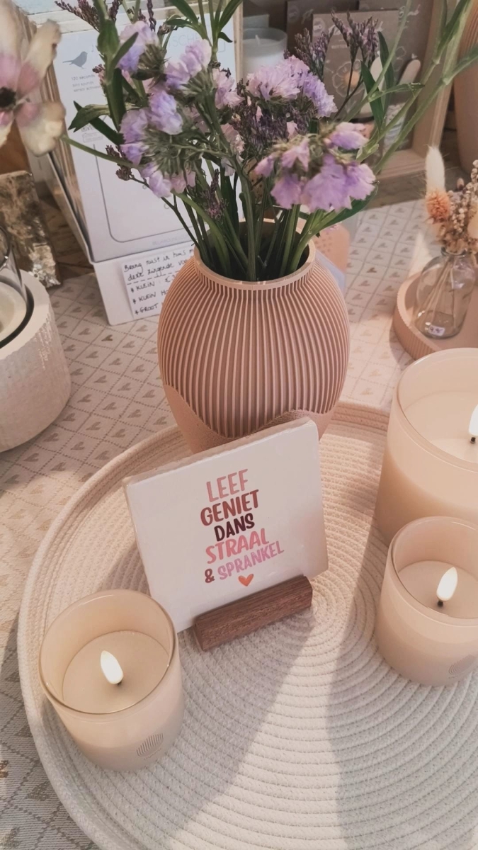 Keramieken tegeltje: 'Leef, geniet, dans' Terra/roze
