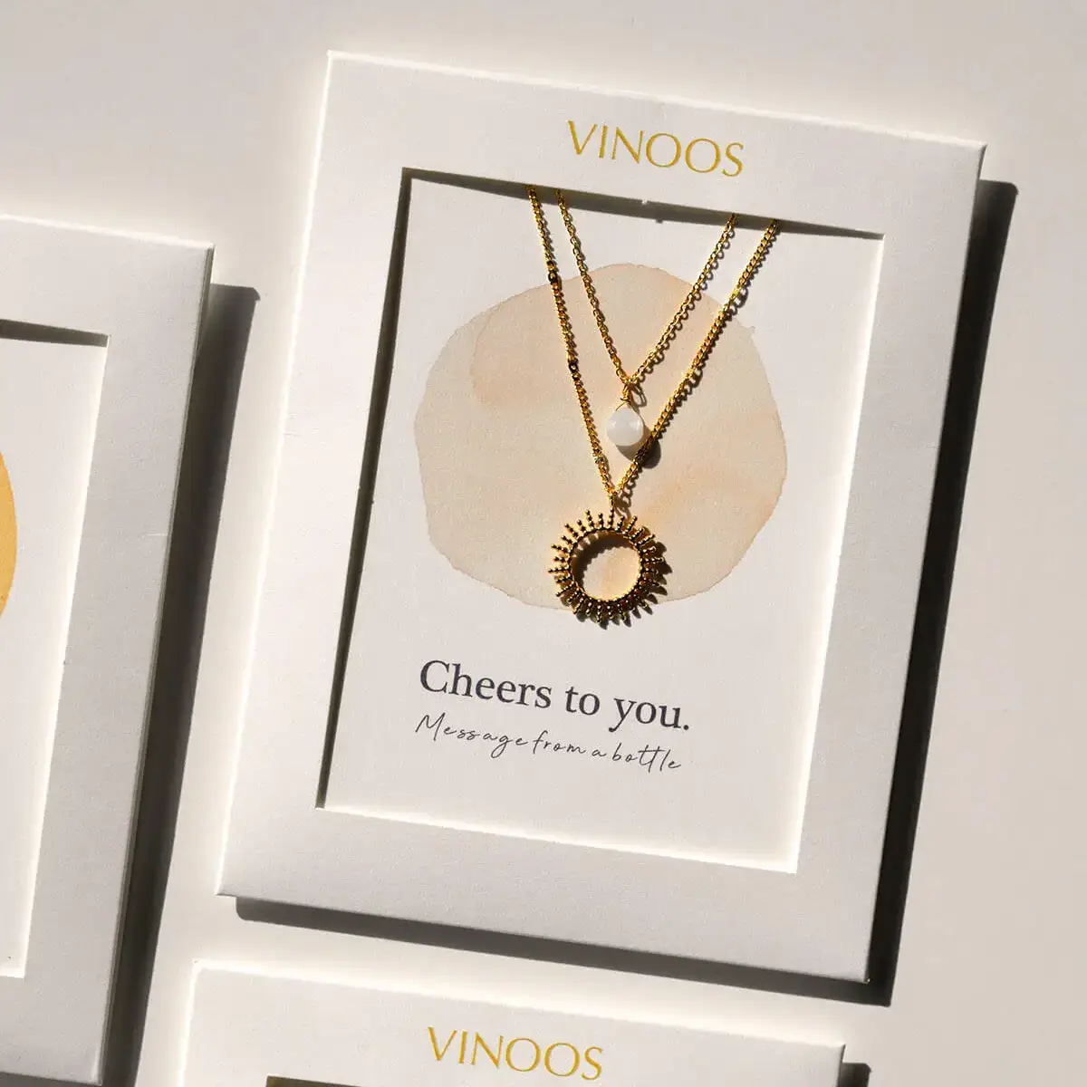 Vinoos: Wine Jewellery: Dubbele ketting 'Cheers to you'