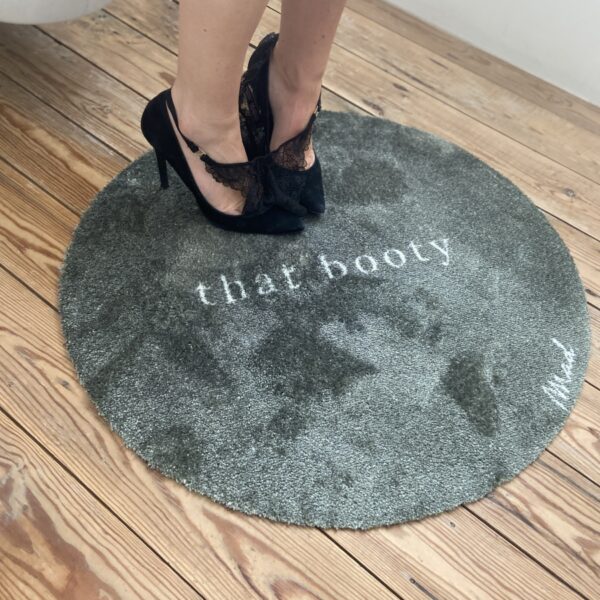 Mad About Mats: 'Ugo': That booty