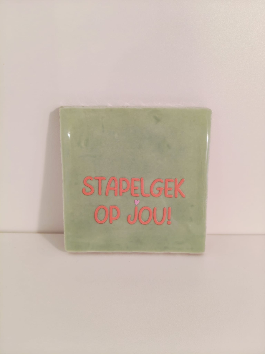 Keramieken tegeltje: 'Stapelgek op jou' mint/oranje