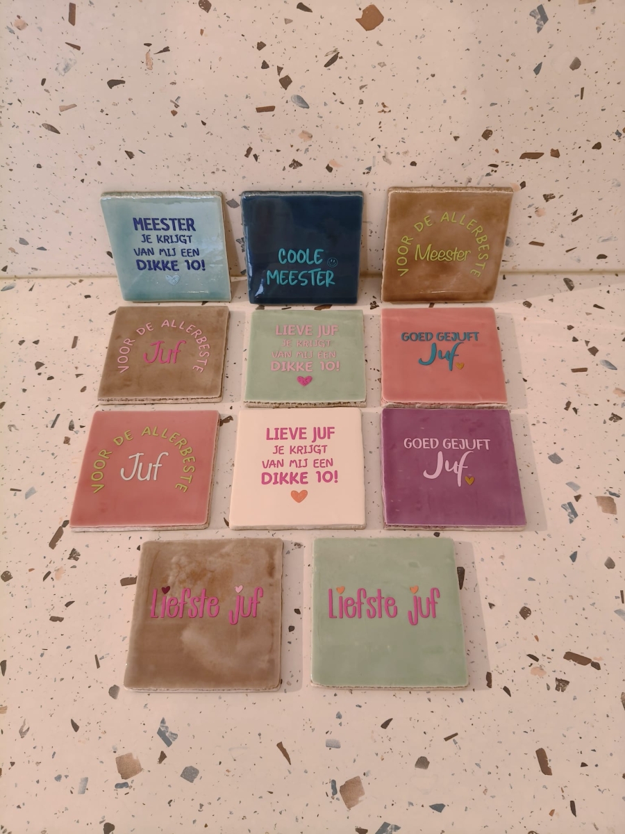 Keramieken tegeltje: 'Voor de allerbeste meester' taupe/lime