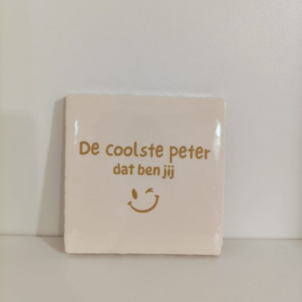 Keramieken tegeltje: 'Coolste peter' crème/goud
