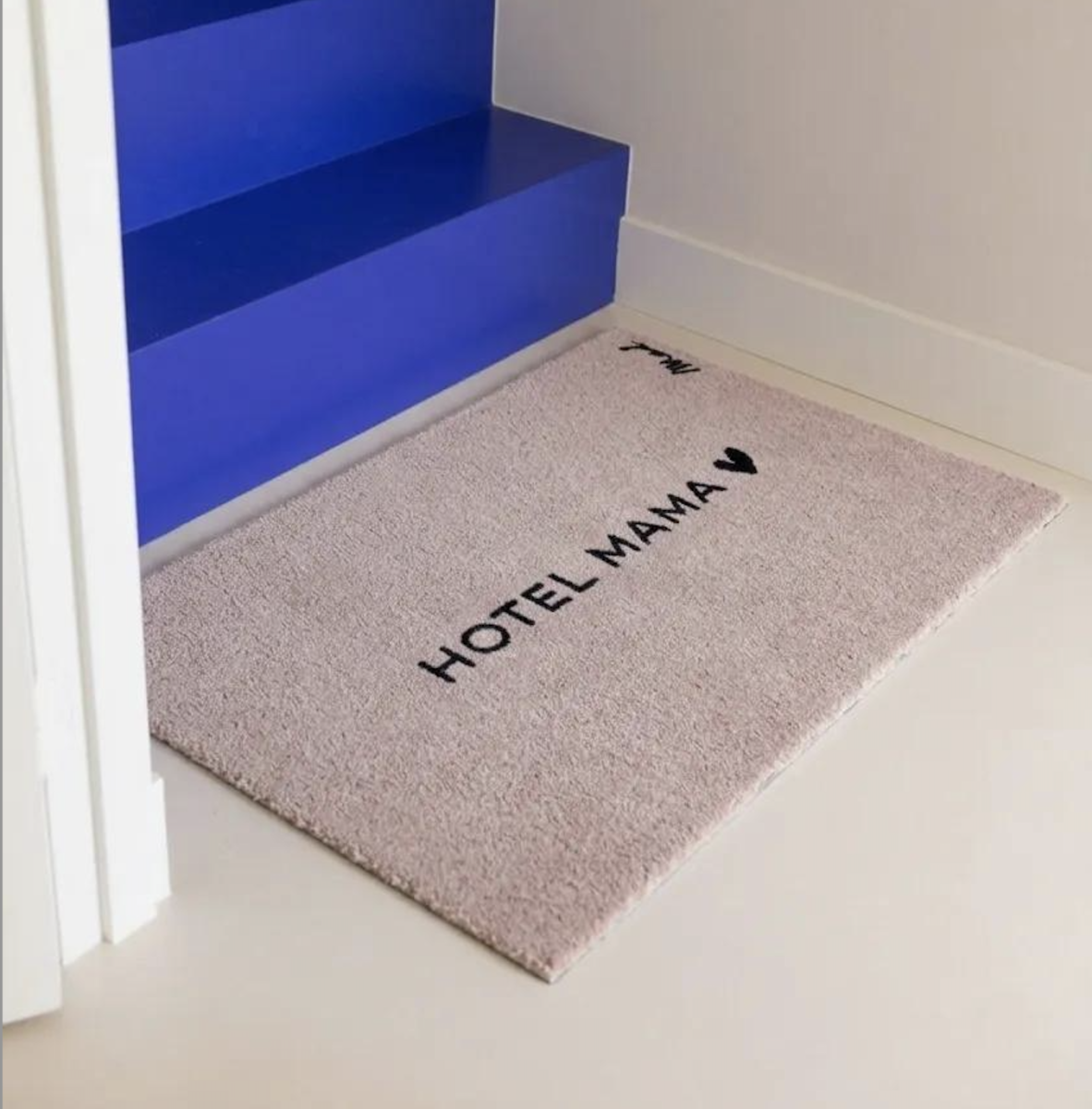Mad About Mats: 'Mary': Hotel mama