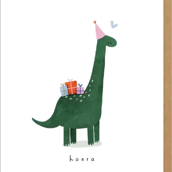 Kaartje Klein liefs: 'Hoera' dino