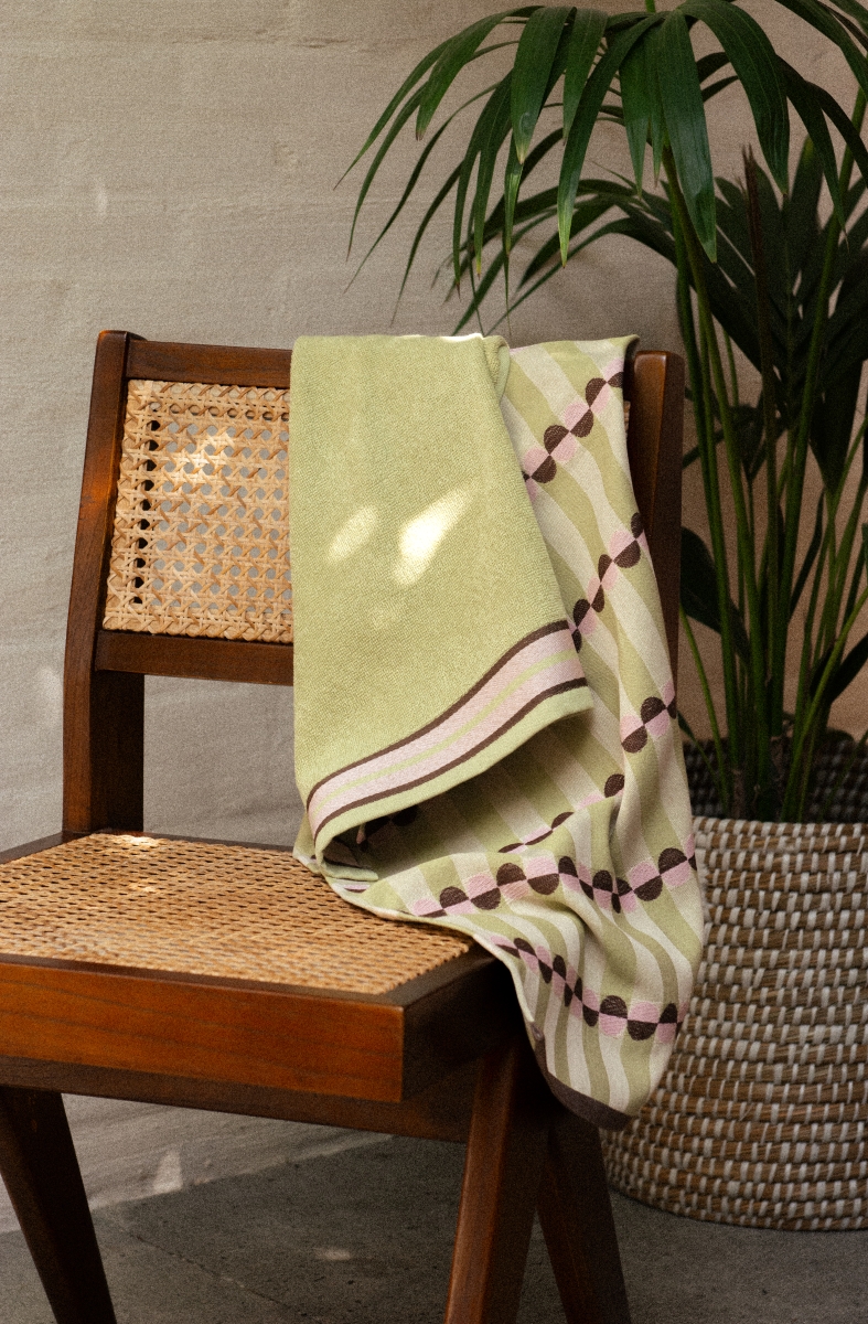 Return to sender: Giftset keukentextiel 'Salie groen'