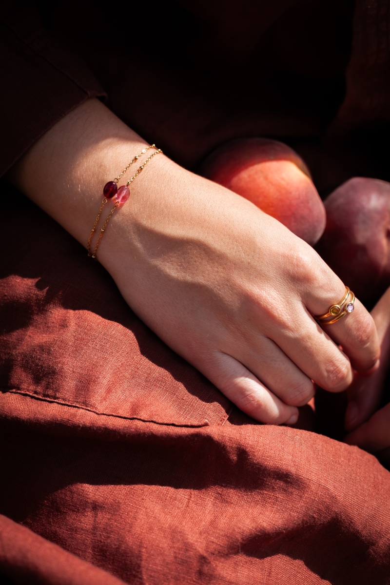 Vinoos: Armbandje 'Gentle power' donker rood