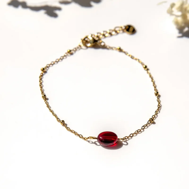 Vinoos: Armbandje 'Gentle power' donker rood