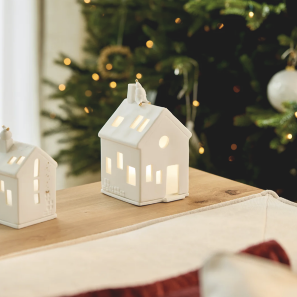 Räder: Huisje met kerstman op het dak